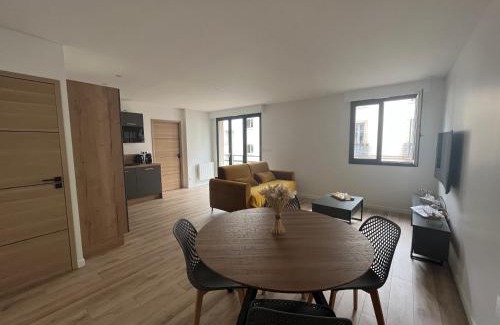 Faubourg North Apartamento | Grand T2 - Terrasse - Centre ville - Gare - Darcy