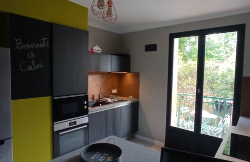 Calvi Apartamento | Grand T3 Avec Terrasse Dans Résidence Calme Idéalement Située