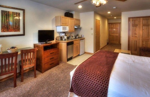 Four O'Clock Complejo | Grand Timber Lodge Ski in/Ski out Studio Breckenridge