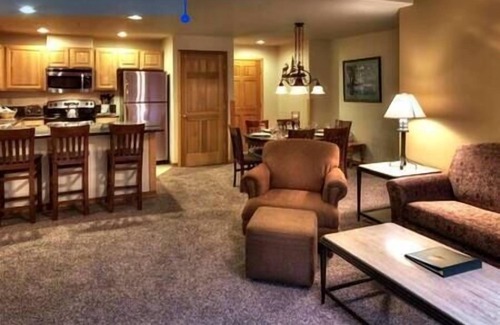 Four O'Clock Complejo | Grand Timber Lodge Resort, Fireplace, Ski-In/Out