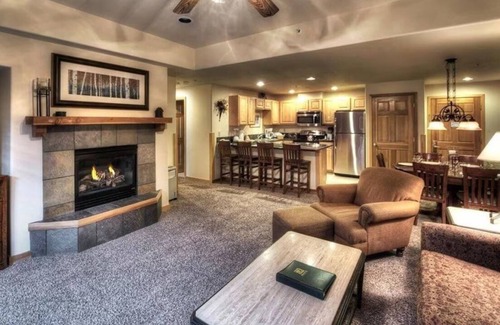 Peak 9 Complejo | Grand Timber Lodge- 1 Bedroom and jacuzzi !SKI IN/OUT!