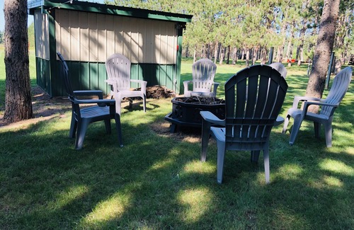 Kingsley Cabina | Grand Traverse County Cabin in the Woods
