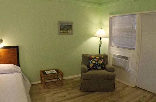 Cockburn Town Casa | Grand Turk Vibes B&B - Balcony room, with 2 queen beds with partial ocean view!