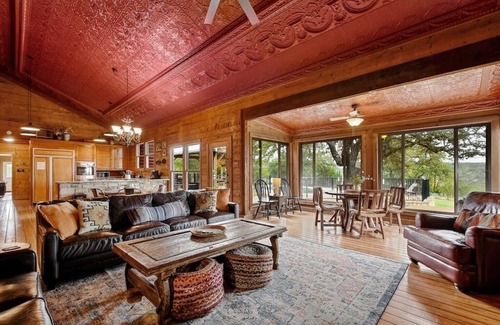 Wimberley Casa | 360 grados de VISTA INCREÍBLE! Piscina, Bañera de hidromasaje, Sala de juegos