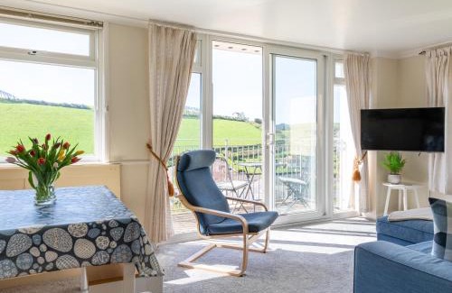 Hope-Cove Casa | Grand View