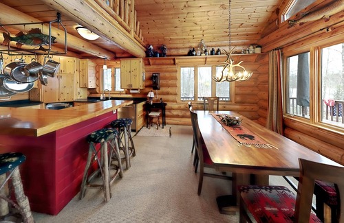 Hayward Cabina | Grand View Lodge -New Listing With Room For The Family