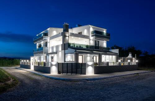 Flogita Apartamento | Grand Wave Luxury Suites