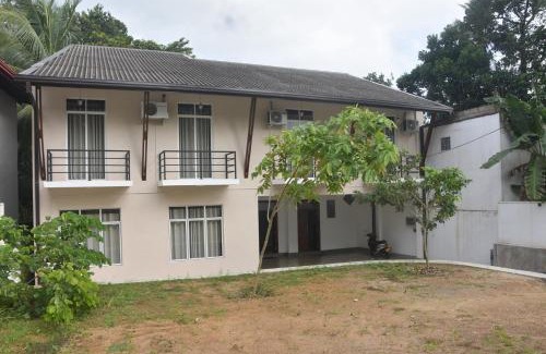 Homagama Casa | Grand White Hotel