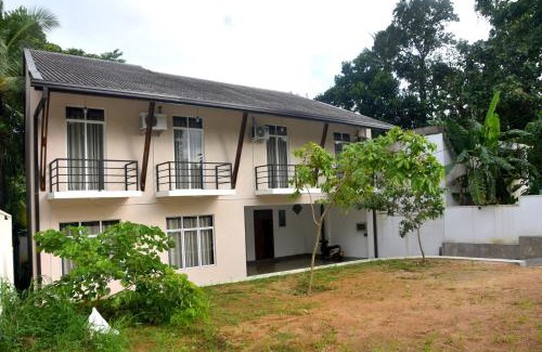 Homagama Casa | Grand White Hotel