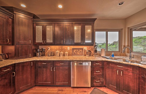 Temecula Casa | Grand Wine Country Getaway w/ Stunning Views!