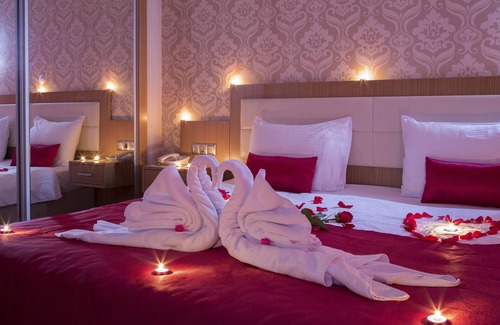 Talimhane Hotel | GRAND ZENTRUM HOTEL CAFE RESTAURANT - Taksim Square