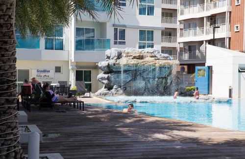 Kram Apartamento | Grandblue 411 by malai