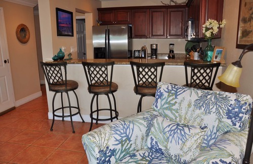 Estate Enighed Condominio | Grande Bay Resort - Mojo Blue 1BR Condo frente a la playa!