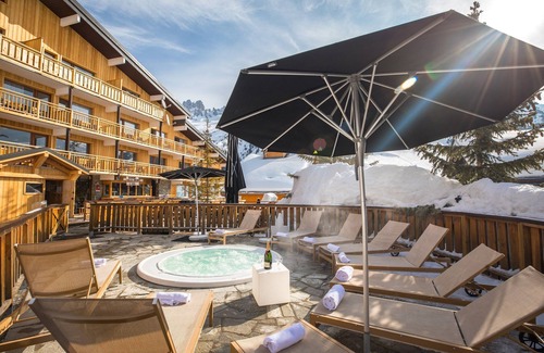 Meribel-Mottaret Apartamento | Grande Chambre Ski Aux Pieds | Jacuzzi extérieur!