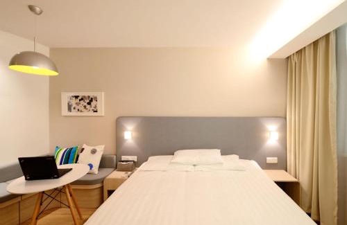 Herrlisheim Casa | GRANDE CHAMBRE dans charmante maison alsacienne