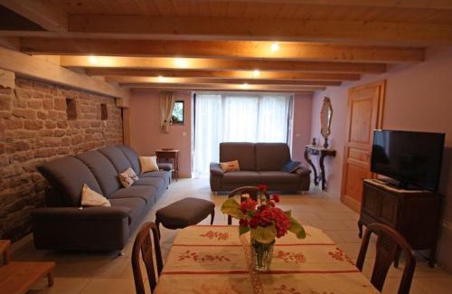 Taintrux Casa | Grande Ferme Rénovée avec Jardin, Terrasse et Sentiers à Proximité - Vosges - FR-1-589-232