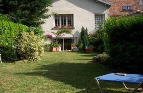 Savignac-les-Eglises Casa | Grande Maison de Village Avec Jardin, BBQ et Piscine au Coeur du Périgord Blanc