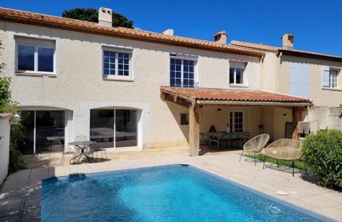 Villeneuve-les-Beziers Casa | Grande maison familiale avec piscine, proche plage