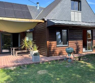 Saint-Germain-sur-Ay Casa | Grande maison en bois eco-responsable proche de la mer