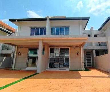 Alor Gajah Casa | GRANDE MAISON 4 Near AFamosa Waterpark Fully Air Conditioned