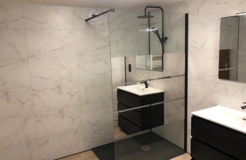 Travexin Casa | Grande maison à à Bresse avec jacuzzi cheminée et jardin Idéal pour les familles et amis
