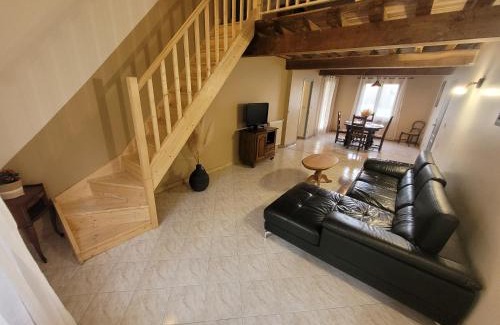 Bourgnac Casa | Grande maison à la campagne