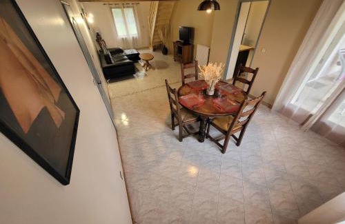 Bourgnac Casa | Grande maison à la campagne