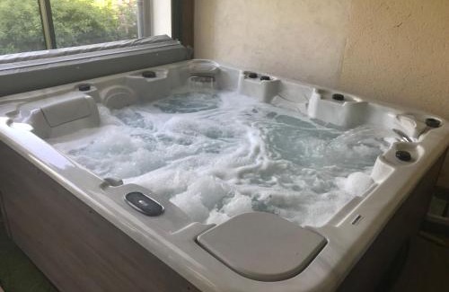 Lucay-le-Male Casa | Grande Maison au Bord d'un Lac avec Spa, Jardin Clôturé et Proche du ZooParc de Beauval - FR-1-591-336