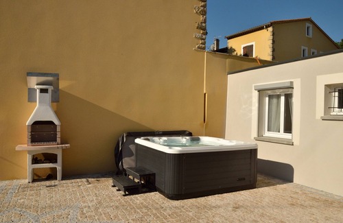 Saint-Sernin Casa | Grande Maison au Calme Tout Confort- Piscine Privée & Chauffée- Sauna / Jacuzzi