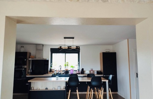 Varaignes Casa | Grande Maison Confortable à la Campagne. Idéal Pour les Retrouvailles en Famille