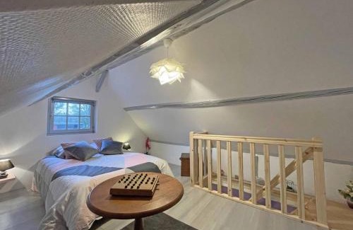 La Gonfriere Apartamento | Grande maison de campagne avec studio, nature, confort et loisirs à 5 km, 4 chambres, jardin clos - FR-1-497-182