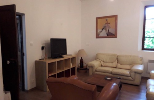 Bastelica Casa | Grande Maison en Pierre de 8 Chambres au Coeur du Village de Bastelica