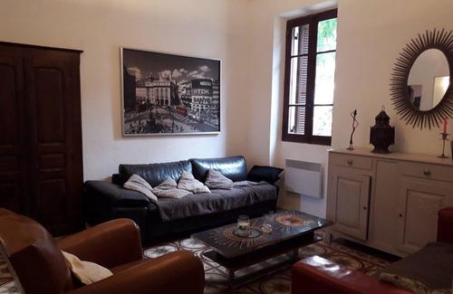 Bastelica Casa | Grande Maison en Pierre de 8 Chambres au Coeur du Village de Bastelica