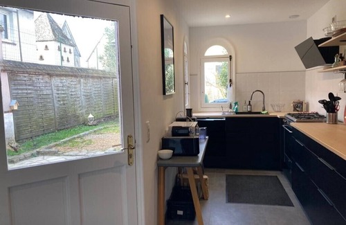 Lormaye Casa | Grande Maison Familiale de Ville à 1h de Paris Dans Village Médiéval