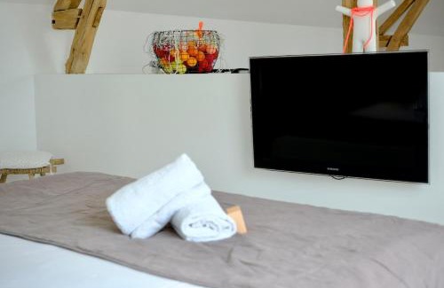 Roncherolles-sur-le-Vivier Apartamento | Grande maison familiale 8 pers avec piscine privée