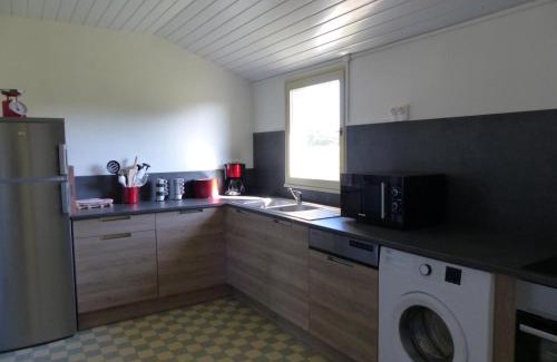 Vaumas Casa | Grande maison moderne avec jardin, près de châteaux et du Parc Le Pal - FR-1-489-99