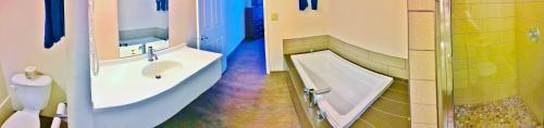Grande Cache Cabina | Grande Mountain Lodge