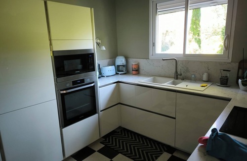 Avignon Villa | Grande Villa Années 50 Rénovée Jardin 3500 m2 Ceinture Verte à 10 mns Intramuros