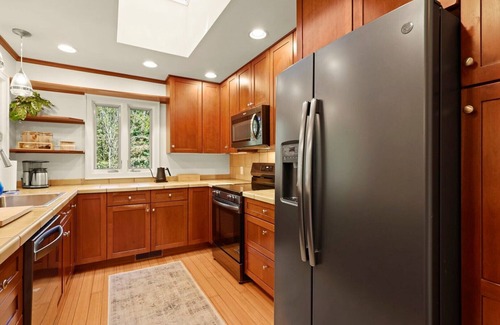 Banner Elk Cabaña | Grandfather Cottage-Banner Elk-3BR/2.5BA, WFIF, AC Fire Pit