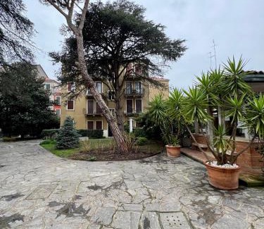 Molina Apartamento | GRANDMA MARY Appartamento nel verde con Ascensore Balcone AC Internet Veloce GIUDECCA VENEZIA