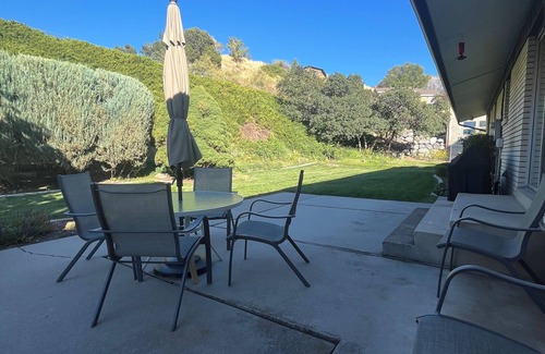 Northridge Casa | Grandmas Backyard Oasis en Park Place