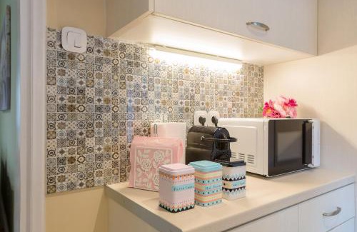 Petralona Apartamento | Grandma's Chic & Bright Athenian home with a Patio
