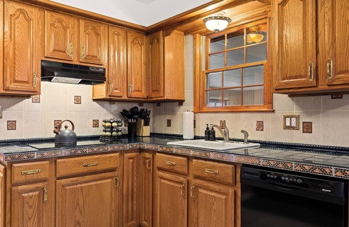 Sterling Heights Casa | Grandma's Fun House - Heated Indoor Pool | 5BR