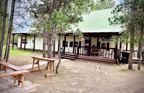 Island Park Chalet De Esquí | Grandma's Home in the Woods. Yellowstone