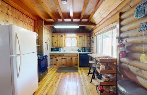 Gunnison Cabina | Grandpa`s Cabin on the River