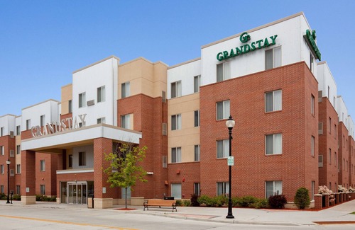 Downtown Apartamento | Grandstay Residential Suites Hotel - Sheboygan