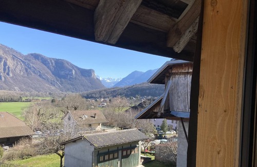 Giez Casa | Grange Rénovée, Esprit Loft, à six Minutes du Lac Dannecy vue sur le Mont-blanc