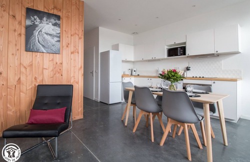 Besse-en-Chandesse Casa | Granit Rose sleeps 5