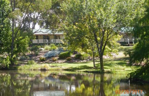 Thorndale Cama Y Desayuno | Granite Gardens Cottages & Lake Retreat