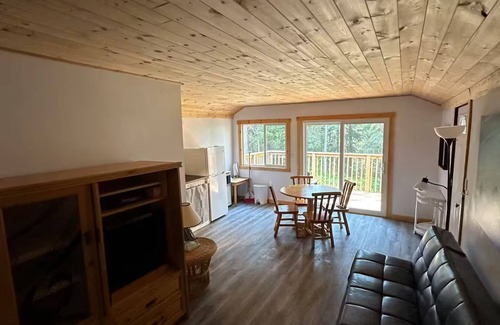 Northern Ontario Cabina | Granite Lake 3 Bedroom Cabin